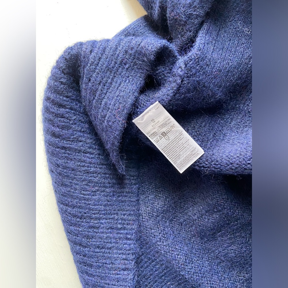 Gap Navy And Red Patterned Turtleneck Sweater - image 7